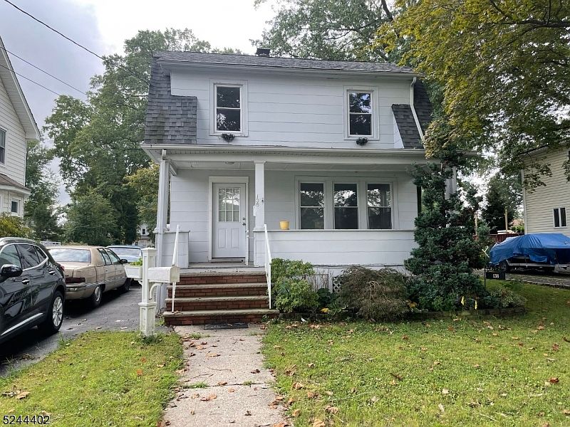 1st image of 138 E Lincoln Ave