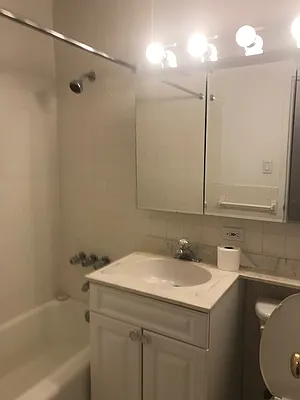 Rented by Adriana Arciello, LREB | media 11