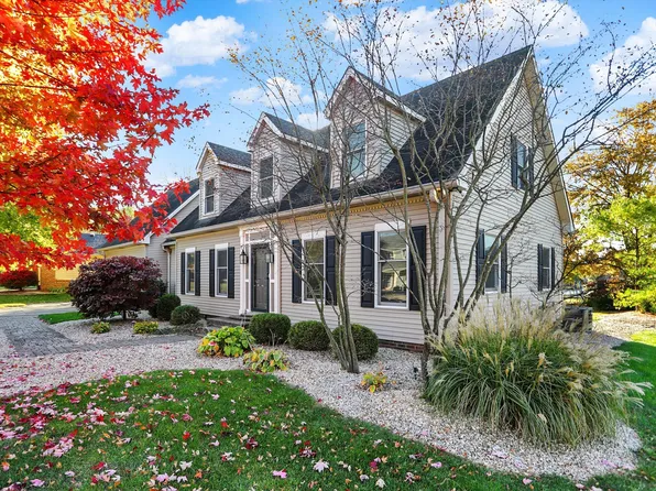 1515 Secretariat Ln, Indianapolis, IN 46217