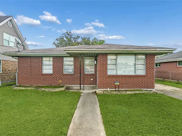 2521 Corinne Dr, Chalmette, LA 70043