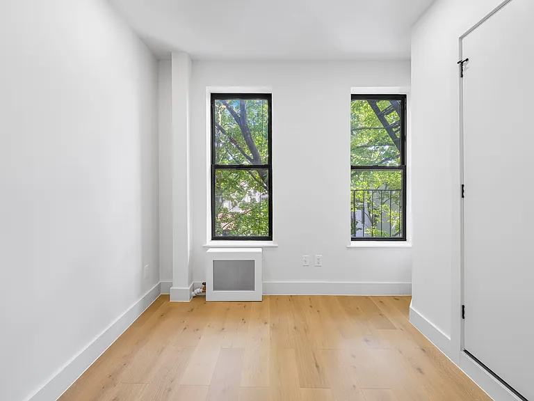 188 6th Ave #5R — Photo 7