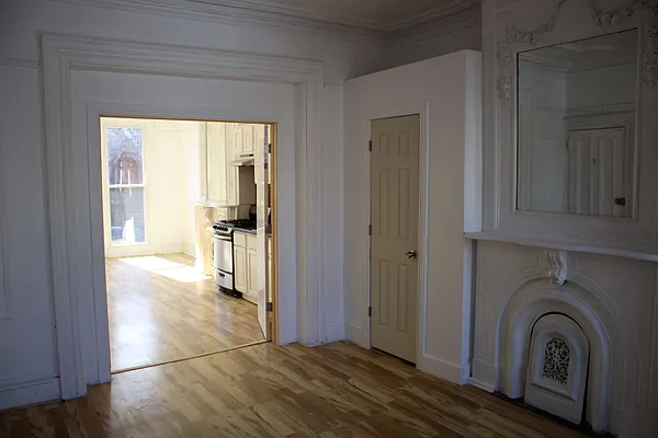 Rented by Luxor Homes & Investment Realty | media 10