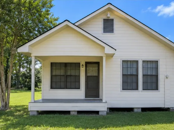 1616 Jones Rd #1, Highlands, TX 77562