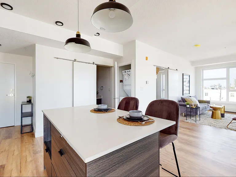 8015 102nd St NW — Photo 9