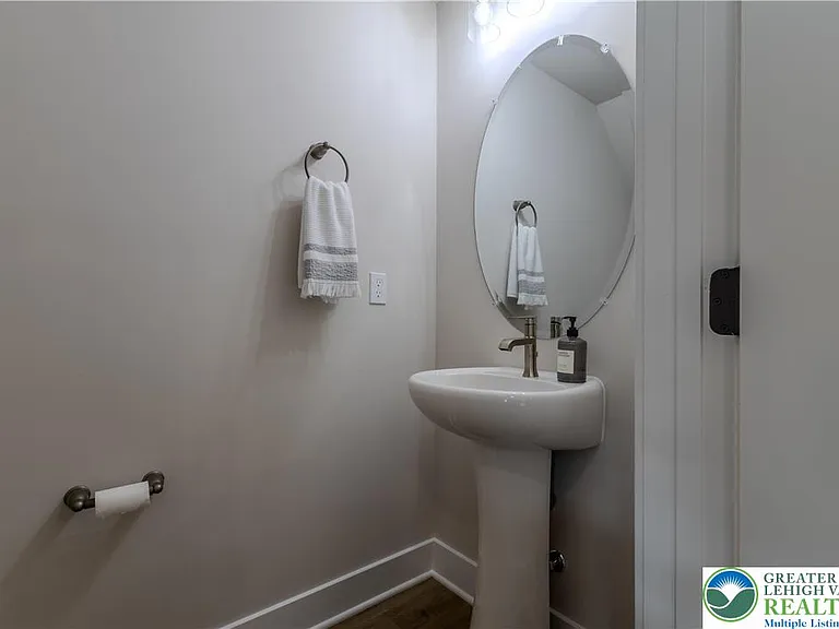 1411 Greenview Dr #24 — Photo 12