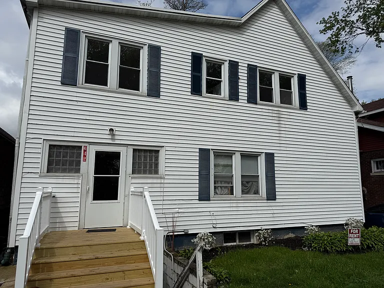 642 Water St #3 — Photo 7