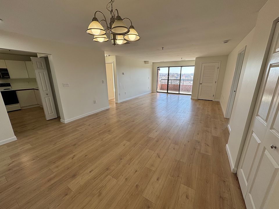 1st image of 3920 Mystic Valley Pkwy APT 912