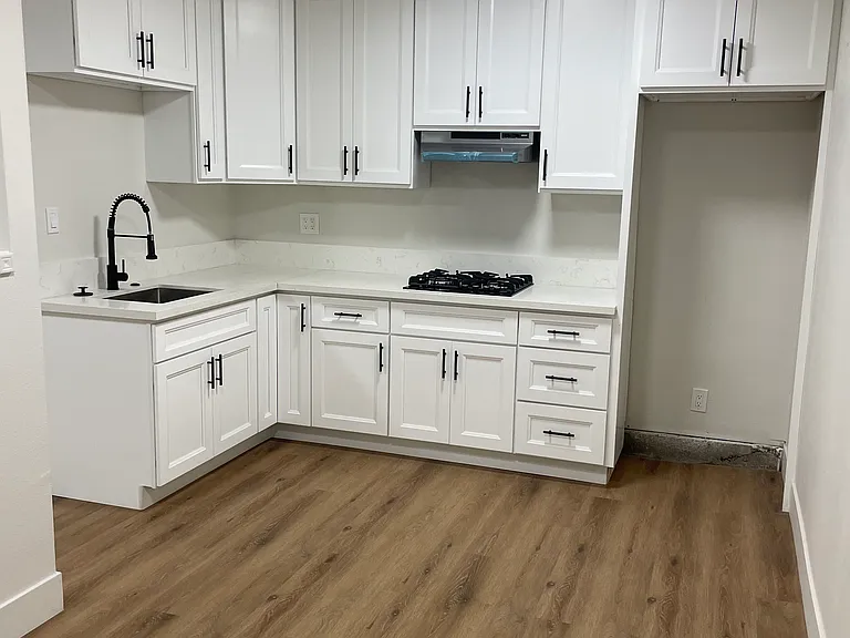 3707 Mayland Ave — Photo 4