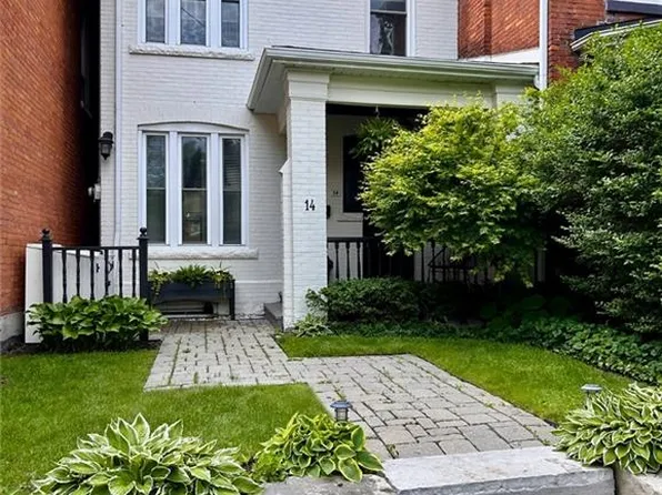 14 Blythe St, Hamilton, ON L8N 2W4