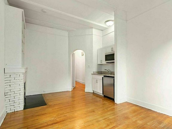 2nd image of 55 Morton St APT 2M
