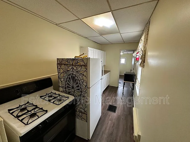 1024 Birch St — Photo 23