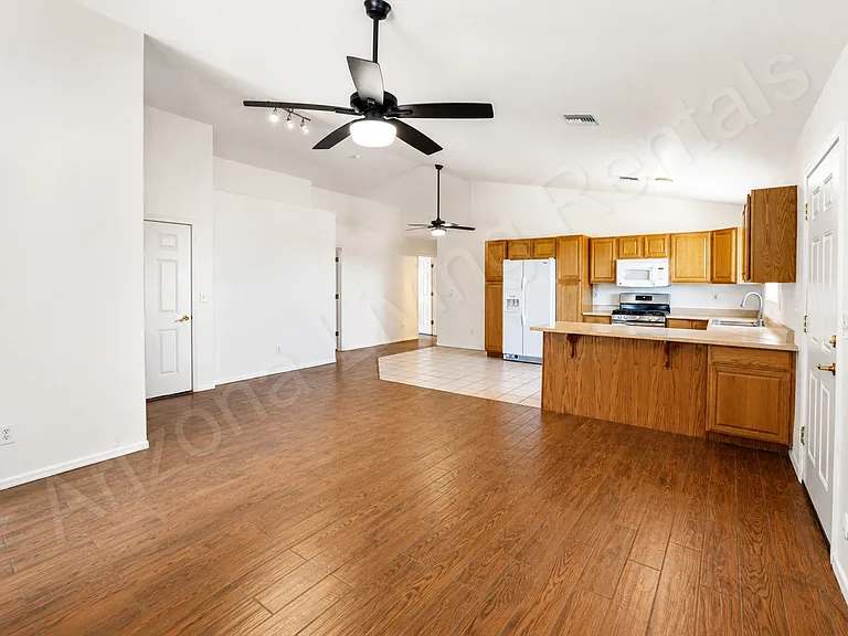 3425 N Yuma St — Photo 7