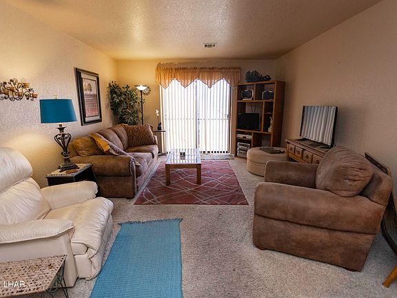 3rd image of Mesquite Ave #118