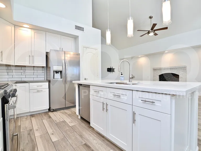 6629 W Rose Garden Ln — Photo 28