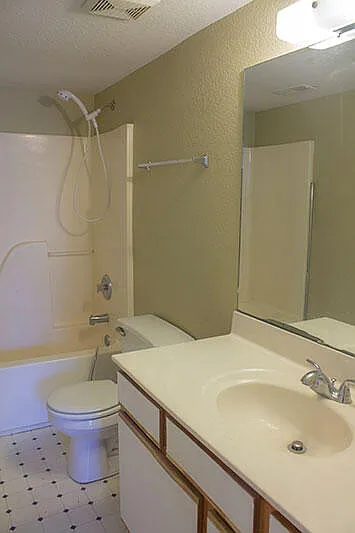 5204 Tessa Way — Photo 17