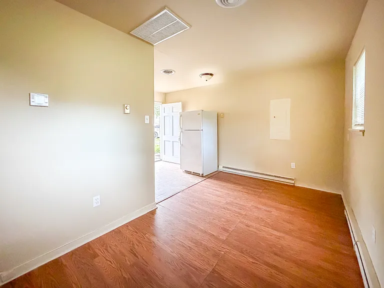 2547 Noel St #2547 — Photo 8