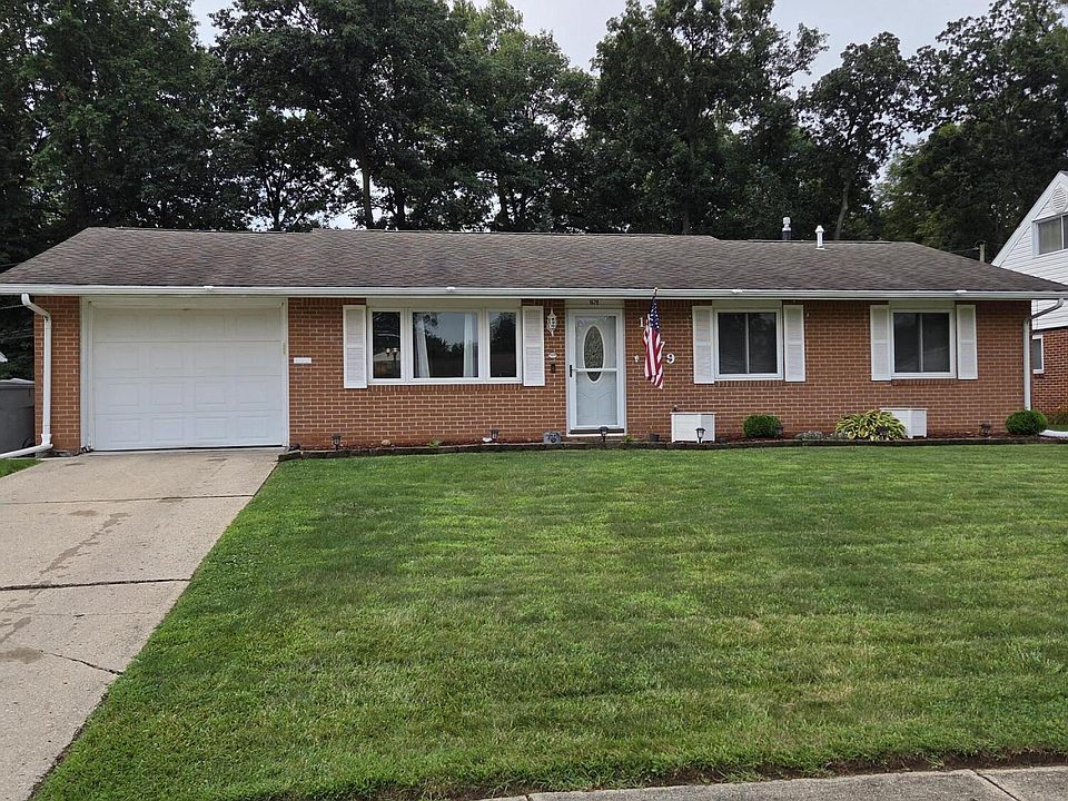 1st image of 1679 Rebecca Dr