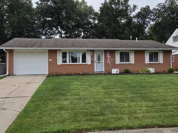 1679 Rebecca Dr, Lima, OH 45805