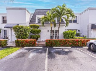 912 NE 27th Ave, Hallandale Beach, FL 33009