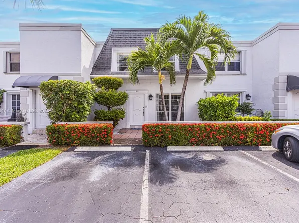 912 NE 27th Ave, Hallandale Beach, FL 33009