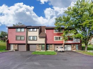 6124 Persimmon Tree Ct, Englewood, OH