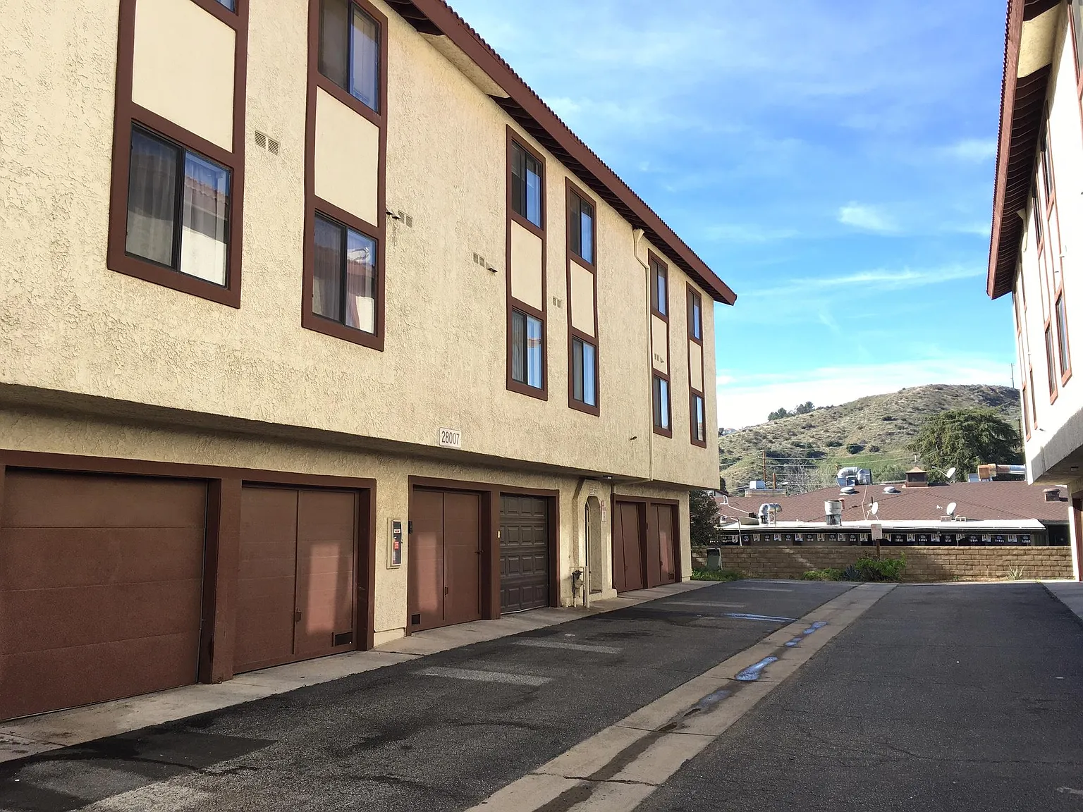2 bed, 980 sqft, $2,495 — Photo 3