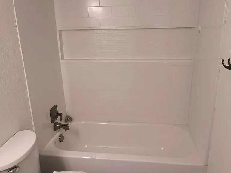 300 Bayou Blvd #113 — Photo 18