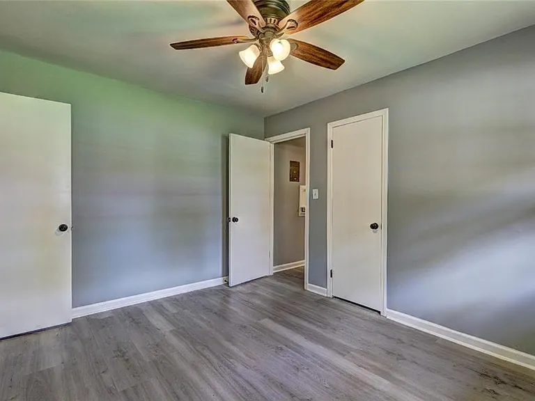 970 Oglethorpe Ave — Photo 20