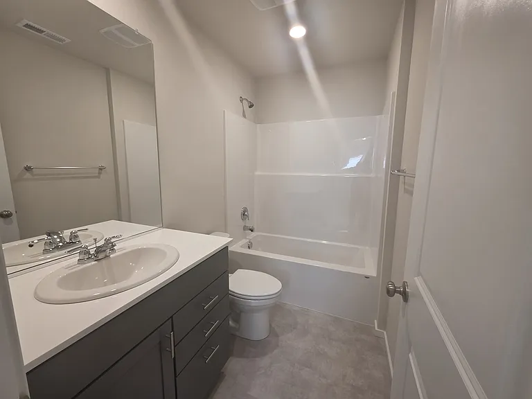 11033 SE 194th Pl — Photo 18