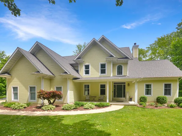 5371 S 4th St, Kalamazoo, MI 49009