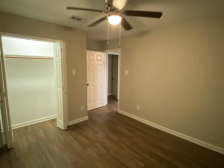 812 Pin Money St — Photo 6