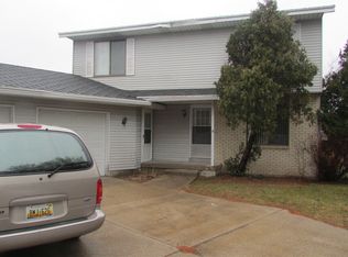 5112 Stauffer Ave SE, Kentwood, MI 49508