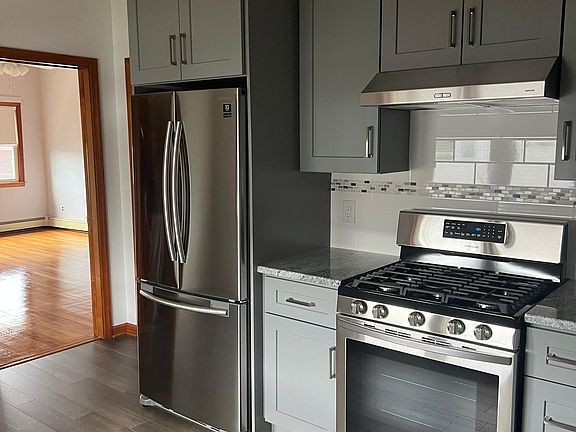 2nd image of 118 Wood St Floor 2