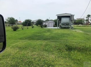 943 W Verdia Dr, Crystal Beach, TX 77650
