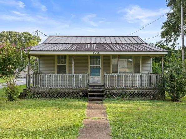 822 Ford Ave, Muscle Shoals, AL 35661