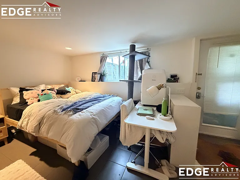 2 Hingham St #2B — Photo 4