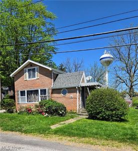 41 Cleveland Ave, Doylestown, OH, 44230
