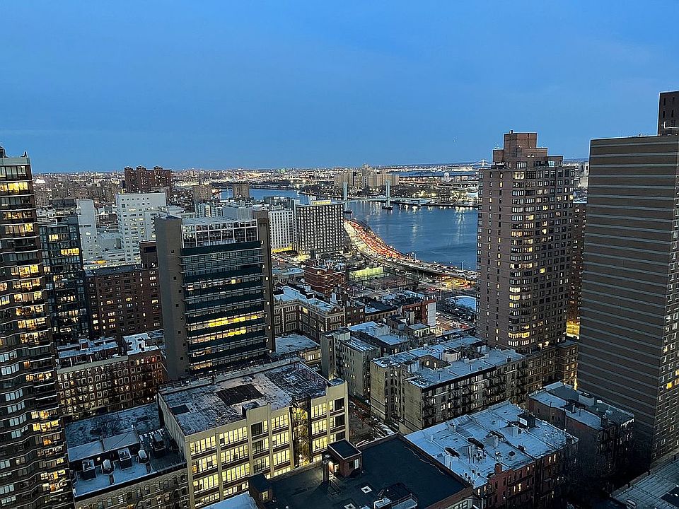 1st image of 300 E 93rd St APT 31D