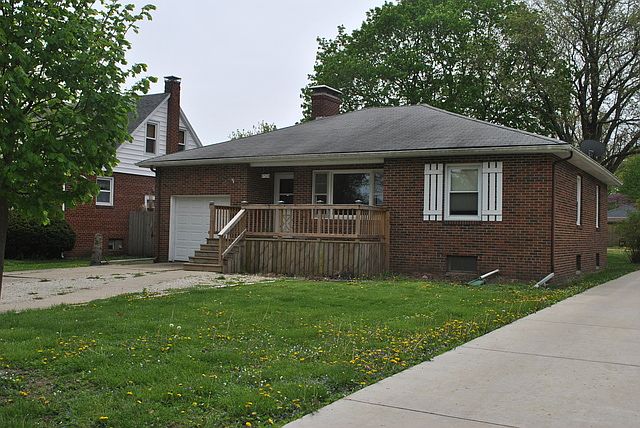 1st image of 758 E Orleans St