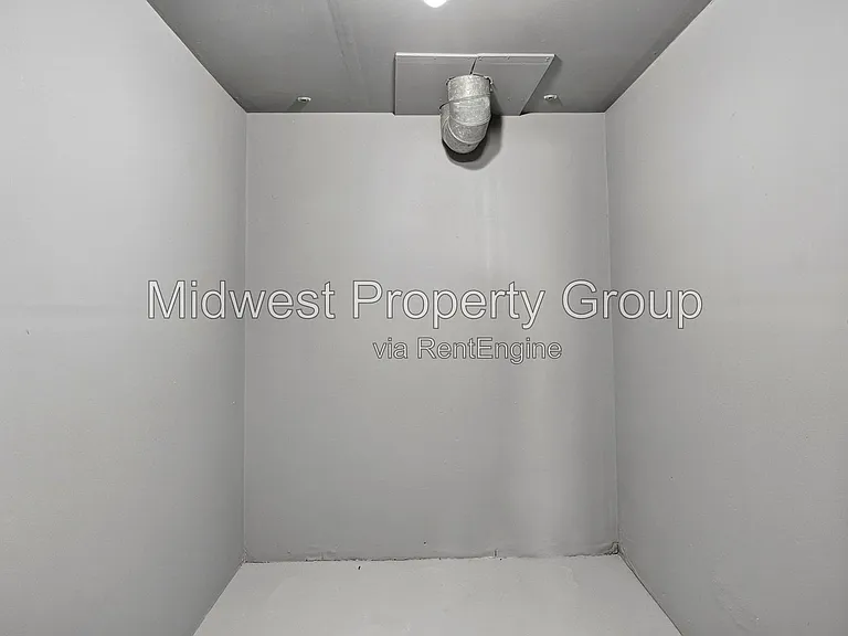 338 Lancashire Rd — Photo 21