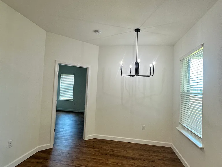 8641 Lockridge Rd — Photo 23