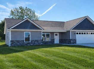 1302 S Walters, Robinson, IL 62454