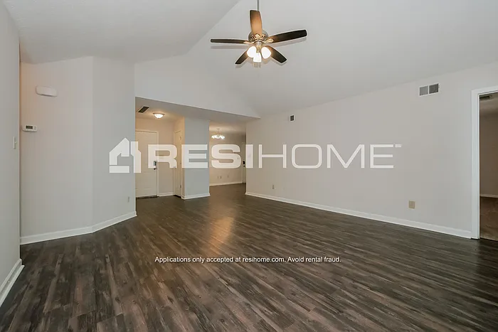 10 Homeport Dr — Photo 4