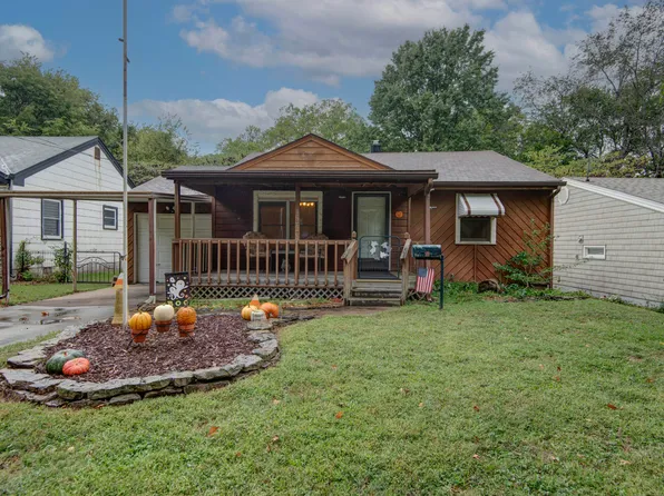 1523 S Roanoke Avenue, Springfield, MO 65807