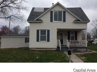 822 W South St, Girard, IL