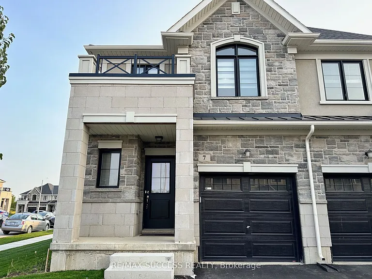 30 Mia Dr #7 — Photo 4