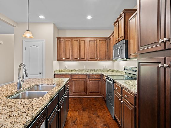 5th image of 1118 Payton Ln