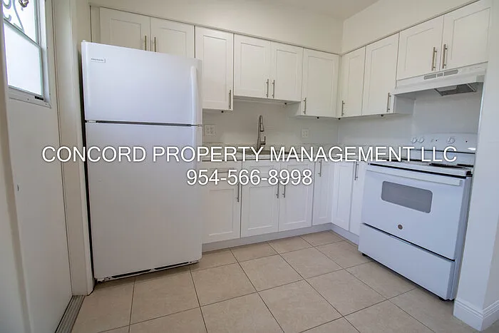 2 bed, 1.0 bath, $1,850 — Photo 3
