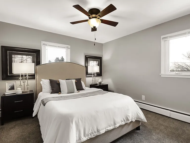 Brentwood Park Townhomes — Photo 5