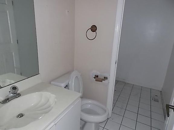 2nd image of 11706 Vaukvalley Ln
